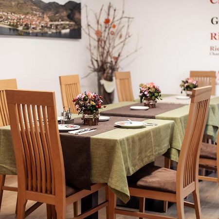 Winzerhof & Gaestehaus Bernhard ヴァイセンキルヒェン・イン・デア・ヴァッハウ エクステリア 写真
